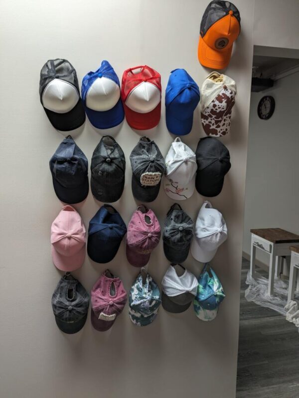 Customized Men's And Women's Caps - Image 3